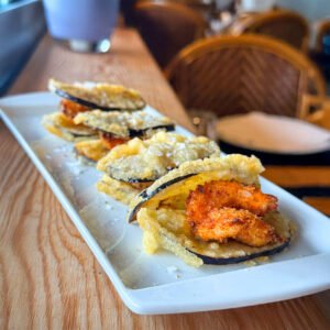 EMPANADA DE BERENJENA Y GAMBA