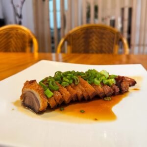 PATO A LA SALSA DE CEBOLLETA