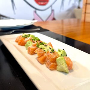 TARTAR DE SALMÓN Y AGUACATE
